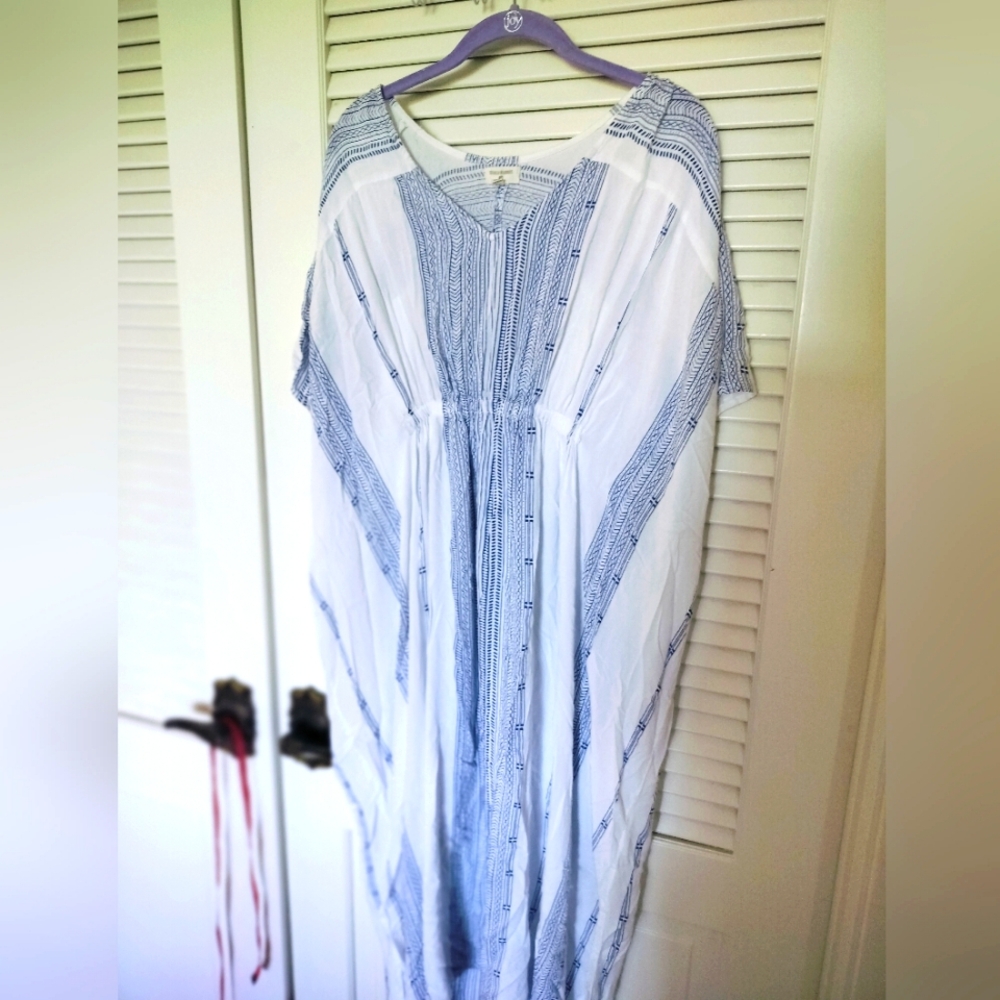 World Market 100% Viscose Super Soft Blue White Striped Kaftan Dress One Size